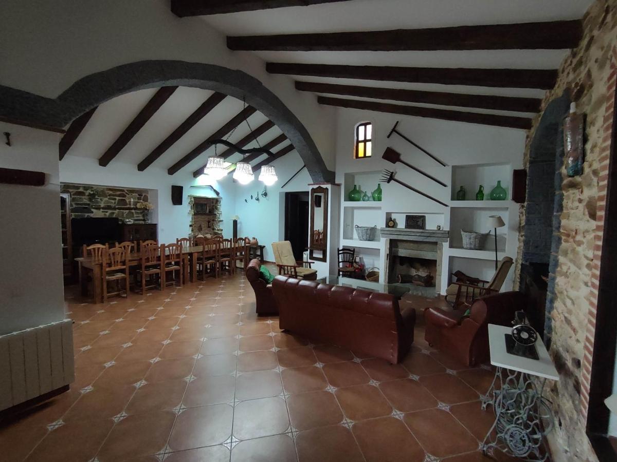 Casa Rural La Carriona Сегура-де-Леон Экстерьер фото