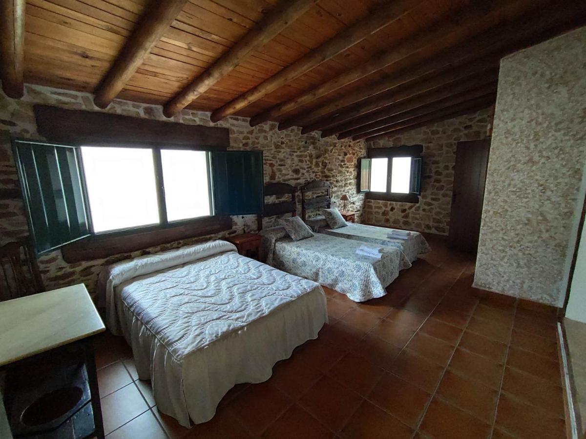 Casa Rural La Carriona Сегура-де-Леон Экстерьер фото